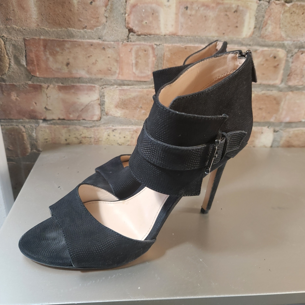 Vince Camuto Black Heeled Shoes with Side Zipper